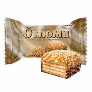 ویفر اوتلومی با مغز کرم کارامل، بادام زمینی و برنج پفکی آکوند
